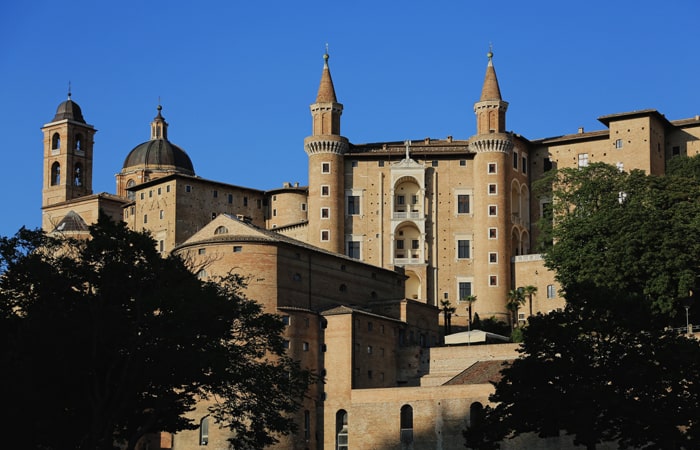 Urbino-â-Fabriano-â-Recanati-700x450
